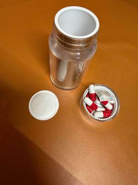 1221656sss.jpg